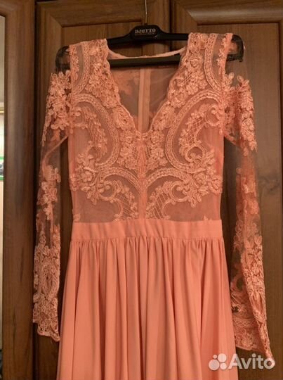 Вечернее платье