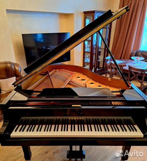 Рояль кабинетный Ямаха С2