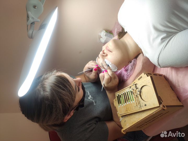 Наращивание ресниц,шугаринг восковой,чистка лица