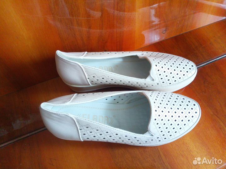 Туфли женские летние 39размер,маломерят