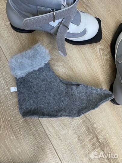 Ботинки для лыж 35