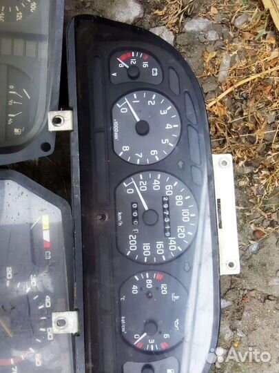 Панель приборов