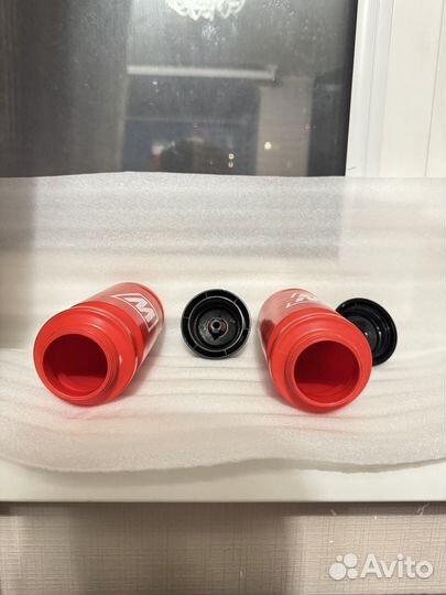 Спортивная бутылка для воды