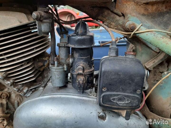 Двигатель и запчасти в разбор Иж 49