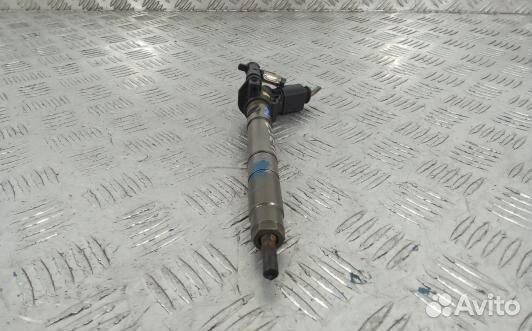 Форсунка дизельная audi A6 C6 (ZSE11AL02)