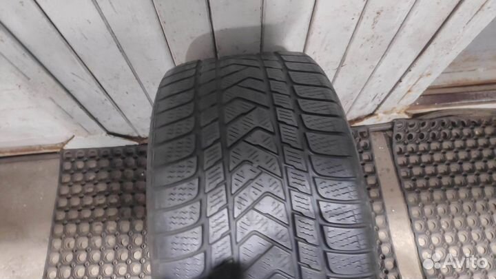 Pirelli Winter Sottozero 3 285/35 R20 104V