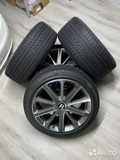Комплек зимних колес Bentley GT 3SA601025am