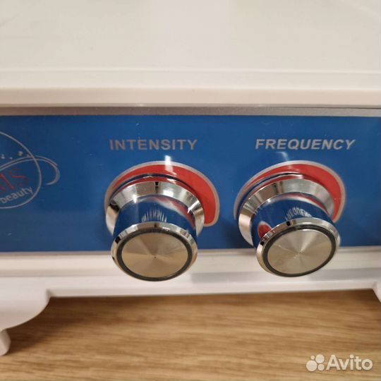 Ультразвуковой аппарат для чистки лица