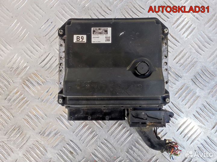 Блок эбу Toyota Corolla E15 1,6 1ZR-FE 8966112B90