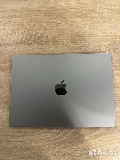 Apple MacBook Pro 14