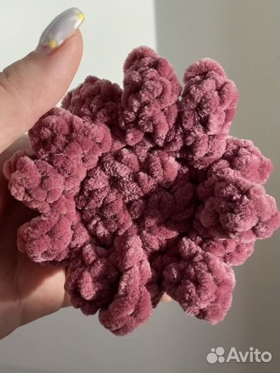 Брелок вязаная игрушка осьминог