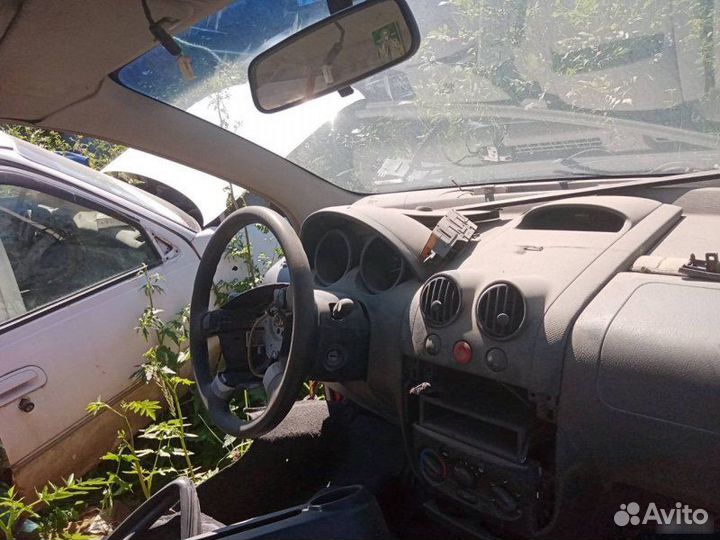 Торпедо Chevrolet Aveo T200 2006