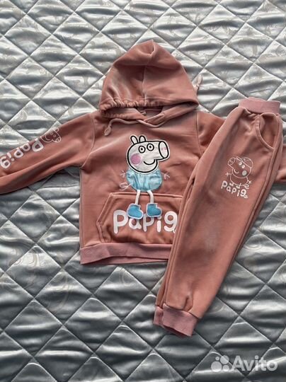 Спортивный костюм для девочки