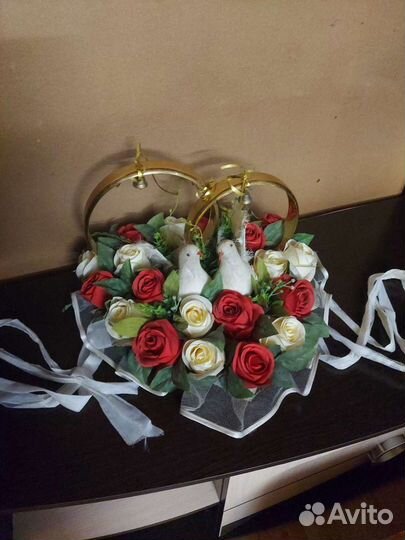 Свадебное украшение на авто