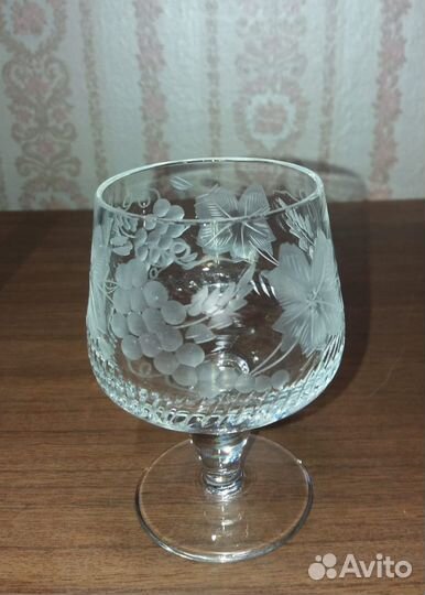 Коньячные бокалы