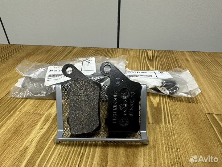 Оригинальные тормозные колодки Bmw F800R