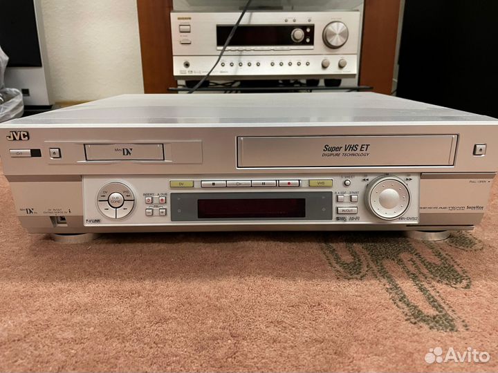 Музыкальный центр