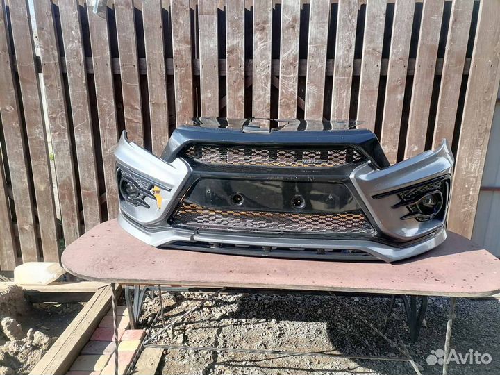 Передний бампер на весту