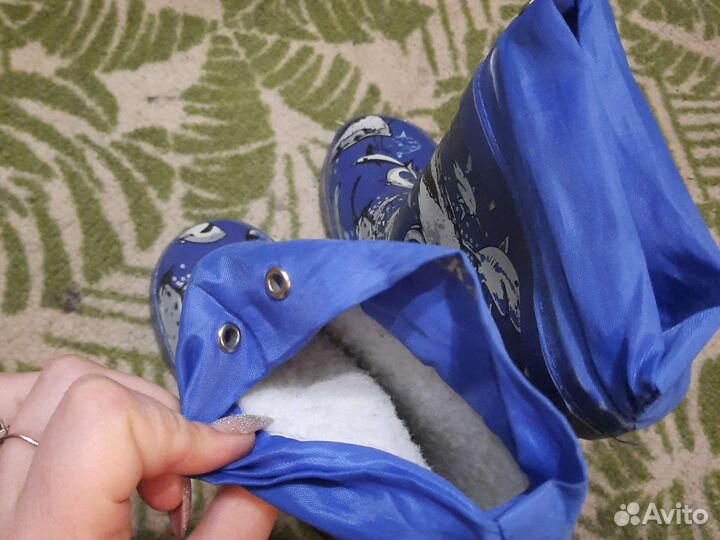 Резиновые сапоги