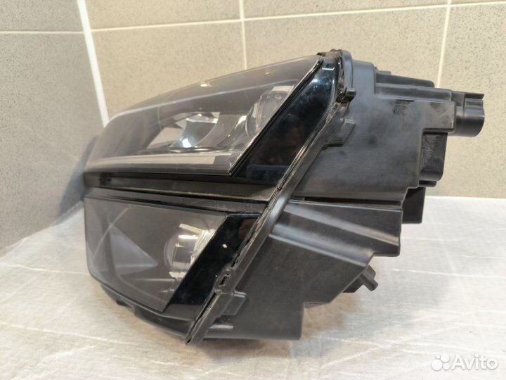 Фара левая Skoda Karoq