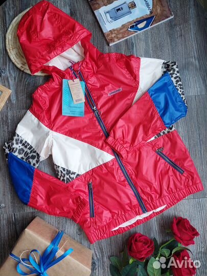 Ветровка новая (Дания) на девочку р-р 152