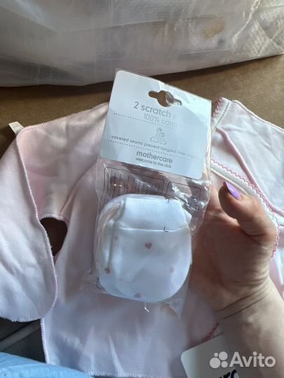 Новые рукавички для новорожденного mothercare