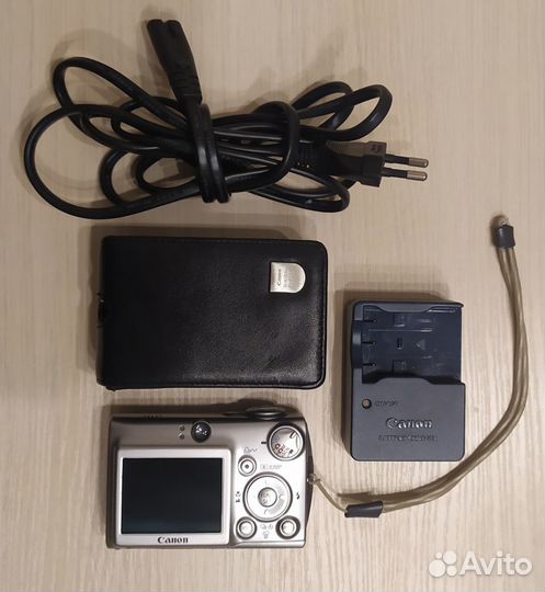 Фотоаппарат Canon Digital ixus 700