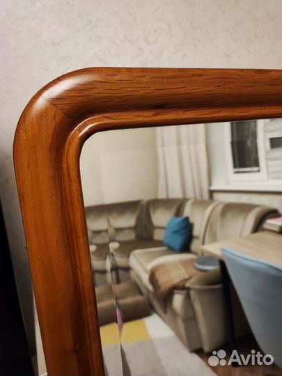 Зеркало настенное