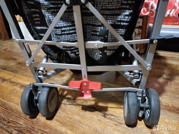 Прогулочная коляска трость maclaren triiumph