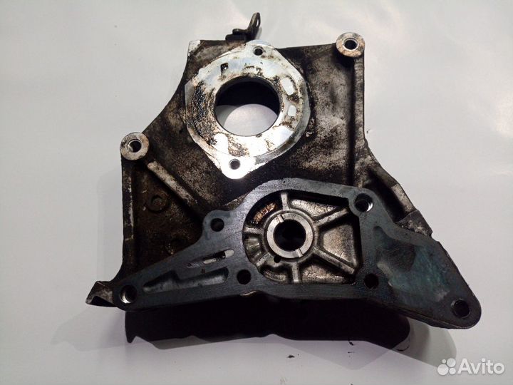 Кронштейн тнвд Мицубиси л 200