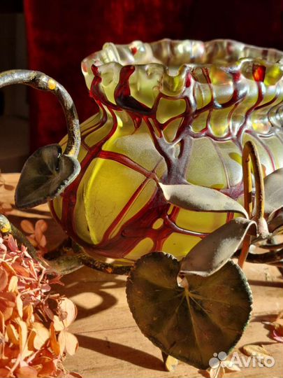 Ваза Вдова Летц Ирризированное Стекло