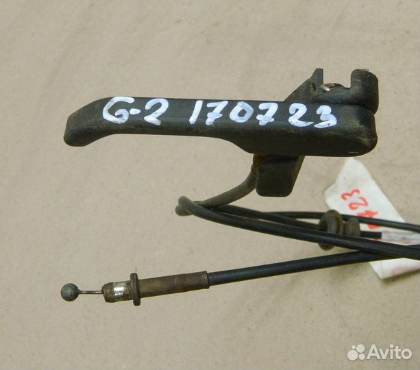 Трос капота VW Golf 2