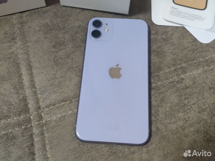 Телефон iPhone 11