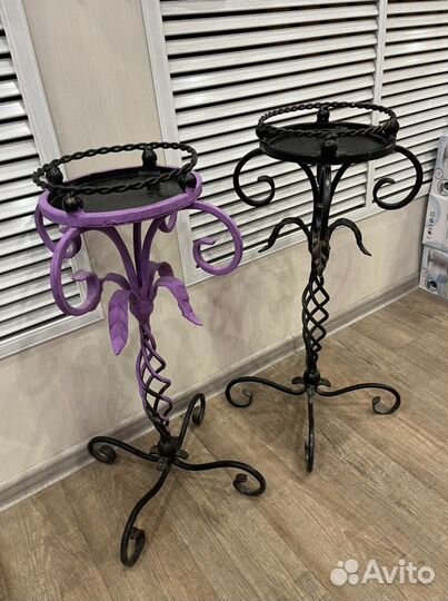 Кованая подставка для цветов