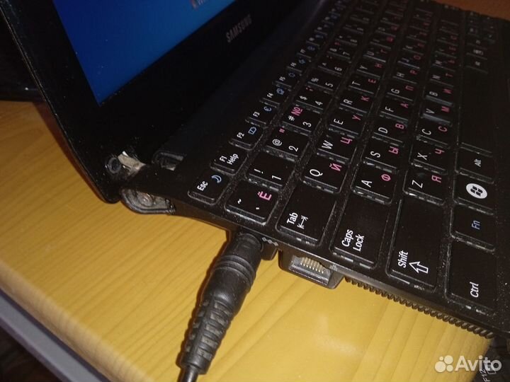 Нетбук Samsung NC110