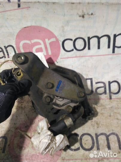 Насос гидроусилителя руля Nissan Pathfinder R50