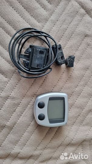 Велокомпьютер для измерения скорости и пробега