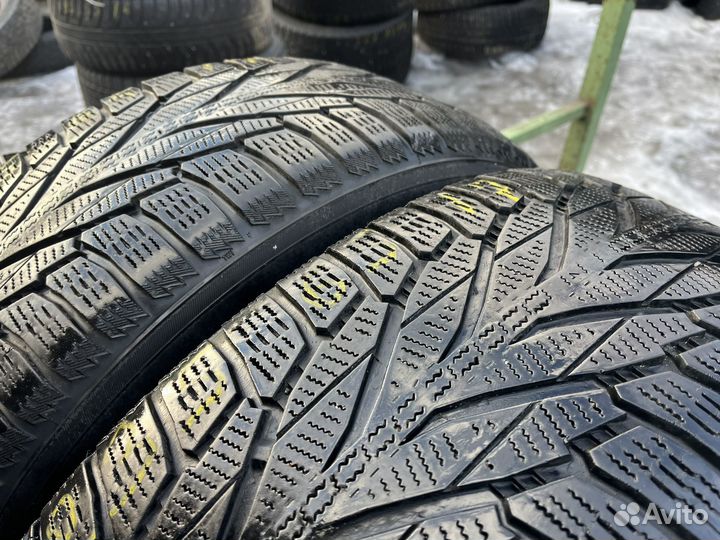 Nokian Tyres Hakkapeliitta R2 SUV 235/65 R17