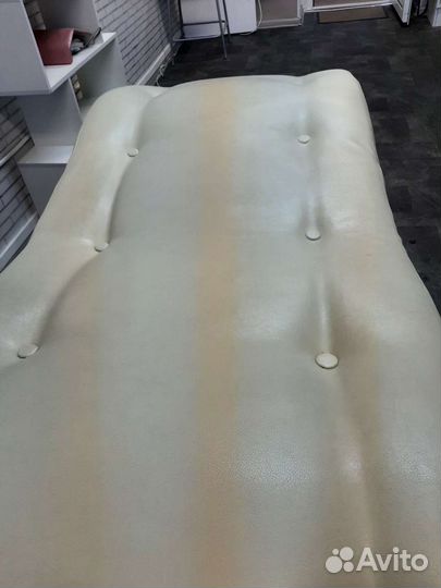 Кушетка для лэйшмейкера