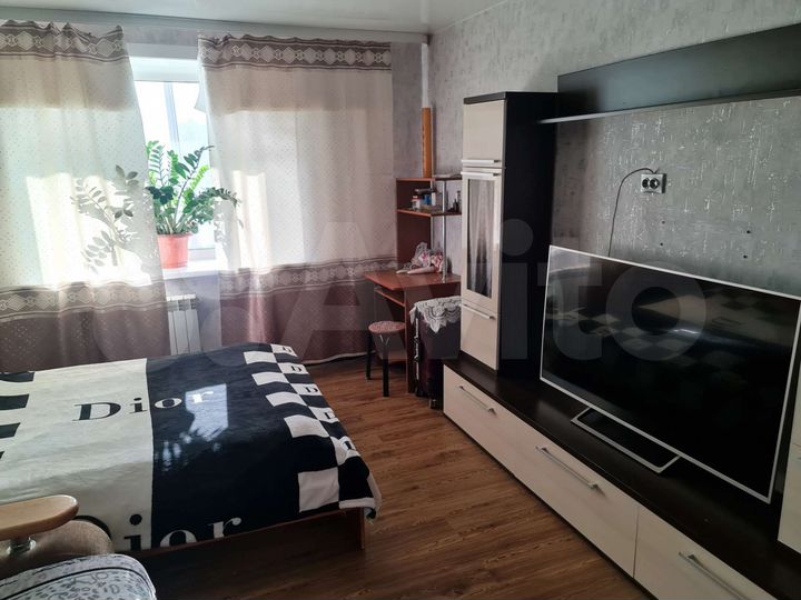 2-к. квартира, 49 м², 5/10 эт.