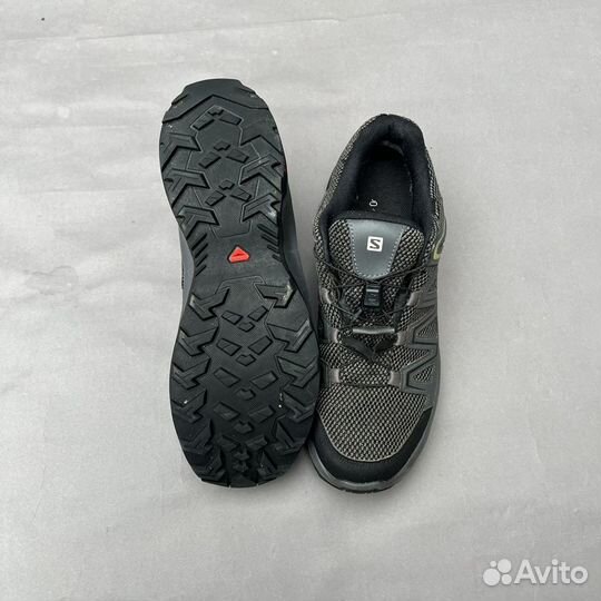 Треккинговые кроссовки salomon 44 euro