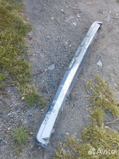 Задний бампер с усилителем vоlvo 760 вольво 760