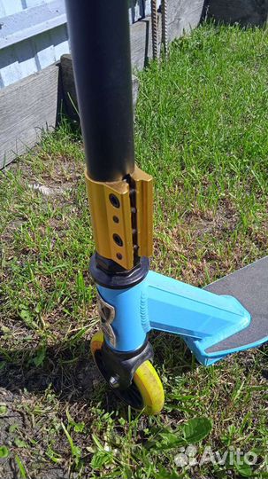 Трюковой самокат Explore