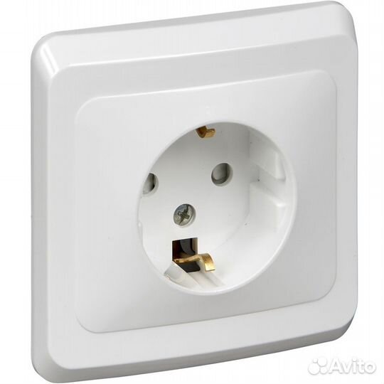 Розетка Schneider Electric Etude с заземлением и з