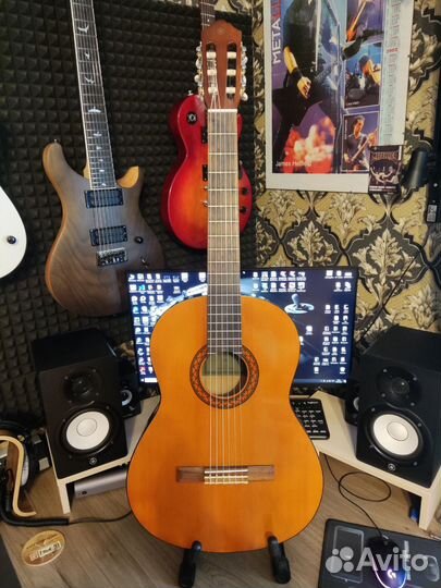 Классическая гитара Yamaha C40