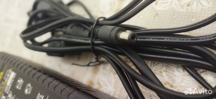 Блок питания 220 в ) 24 в 4.5 А, разъëм 5,5 х 2,5