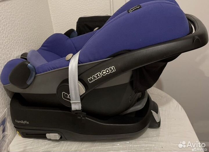 Детское автокресло от 0 maxi cosi