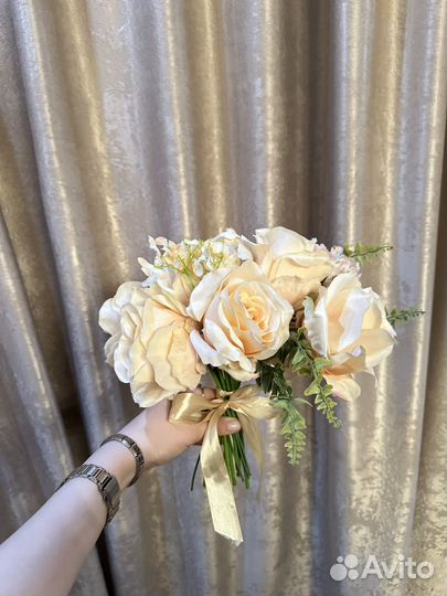 Букеты из искуственных цветов