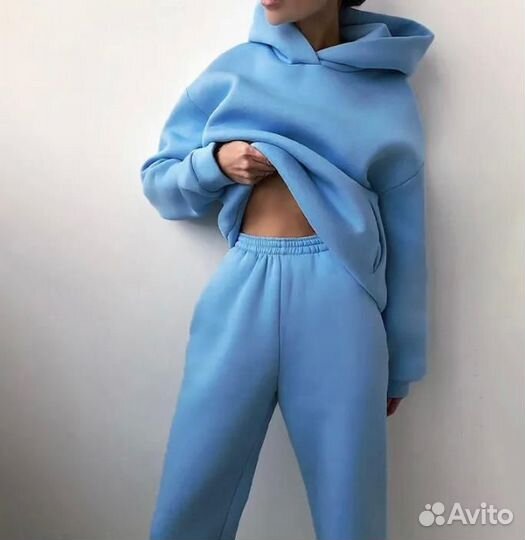 Спортивный костюм на флисе женский