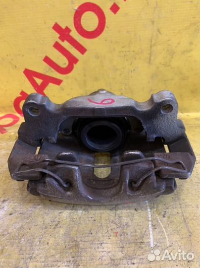 Суппорт тормозной передний правый Volkswagen Golf